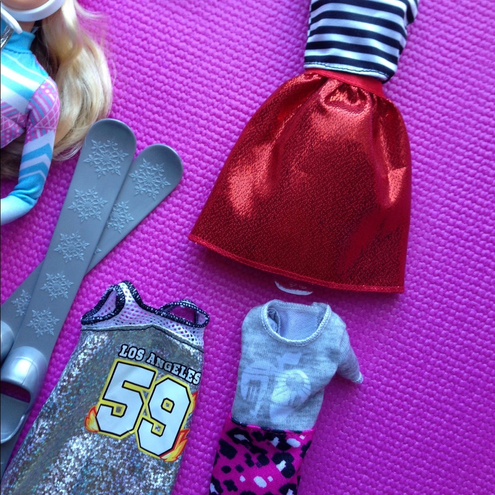 Barbie!! AMAZING lot!! - Picture 6 of 7